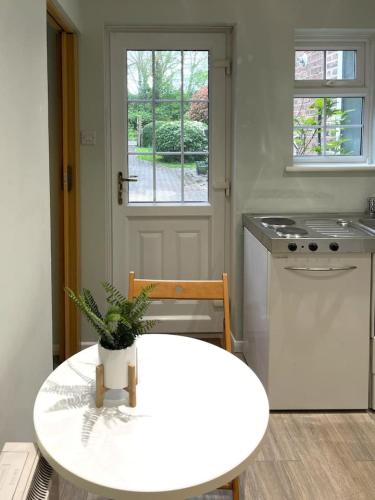Convenient Studio near Addenbrookes with Parking in Red Cross