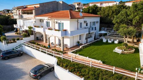Beb Con Piscina Villa Del Borgo - Badesi