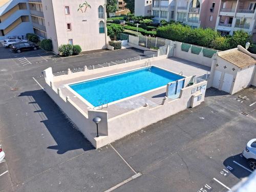 Plage à 300 m - Piscine - Clim - Wi-Fi - 4 pers