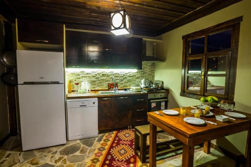Hadji Amina Villa with Car Rental - image 9