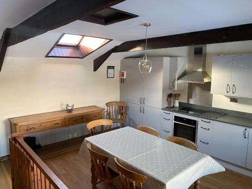 virtuve, 5 Swallowholm Cottages in Langthwaite