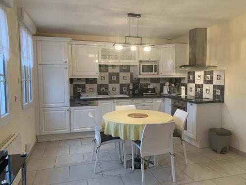 Gîte G3043 (Gite G3043) in Greges (Upper Normandy)