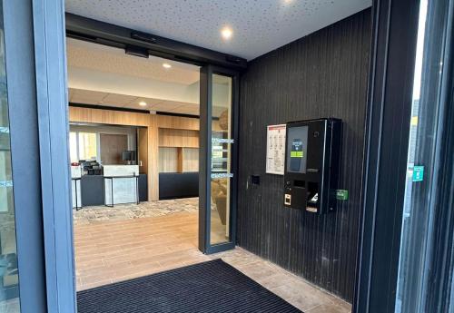 Empfangshalle, B&B HOTEL Cap d'Agde Bessan in Agde