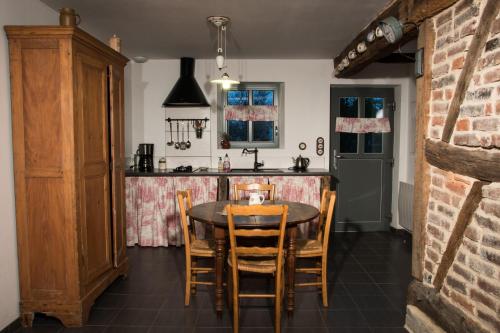 Iekārtas, Chez les Goyp in Cosges
