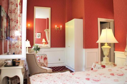 Sophiendal Manor - image 10