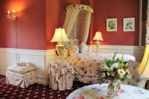 Sophiendal Manor - image 9