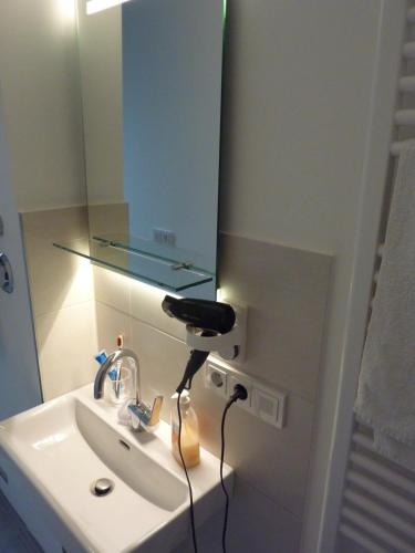 All you need - Room, Amburgo (foto 11)