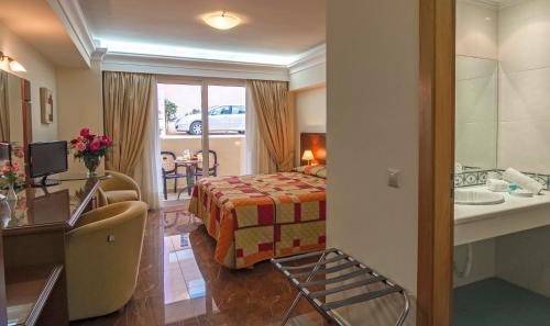 Porto Alegre Hotel - image 8
