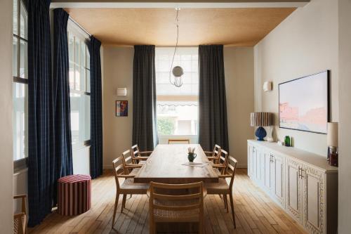 Marnie House in เลอ ทูเคท