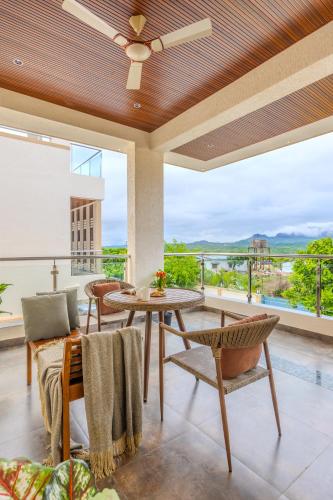 ELIVAAS Signature RK Villa 4-BHK Hideaway with Private Pool, Close to Korigad Fort in Aamby Valley City