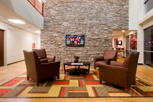 ردهة, ريد روف إن آند سويتس بيومنت (Red Roof Inn & Suites Beaumont) in Beaumont
