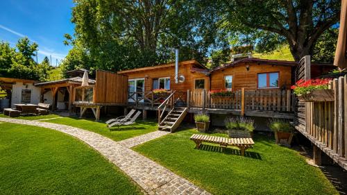 Les chambres et Roulottes des Noisetiers in Leysin