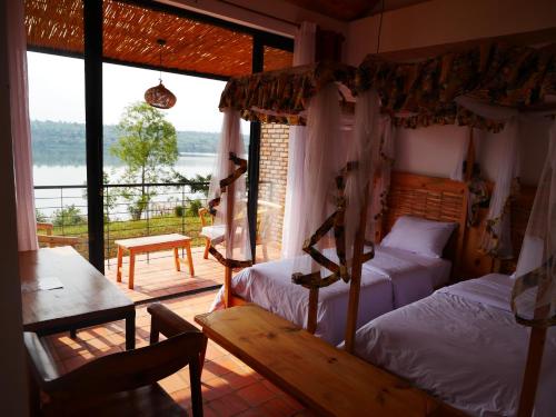 Muhazi Dolce Vita Ecolodge in Est