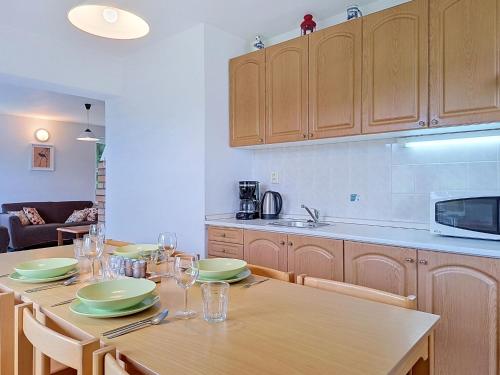 Holiday Home Green Valley Park Stárkov 15 by Interhome (Holiday Home Green Valley Park Starkov 15 by Interhome) in Stárkov