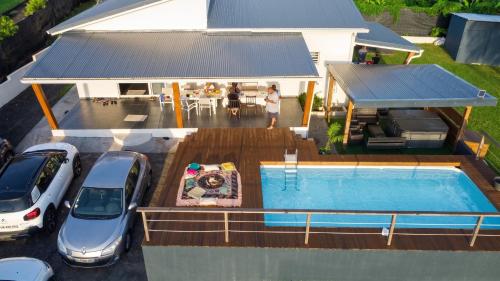 Exterior view, Villa moderne avec piscine a Sainte-Rose, 160 m² in Sainte Rose