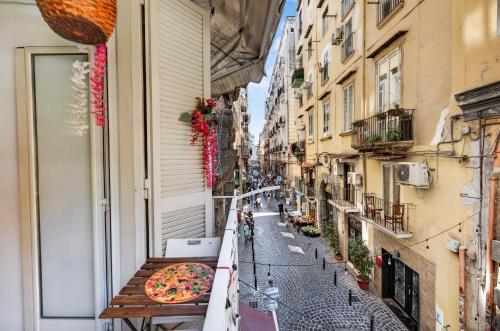 Il balconcino ai Tribunali