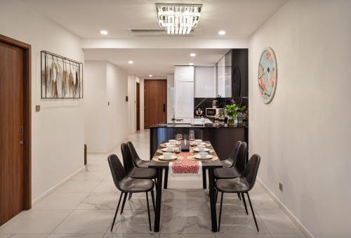 The Metropole Luxury Apartment Collection -Galleria - Opera - The Crest - image 5
