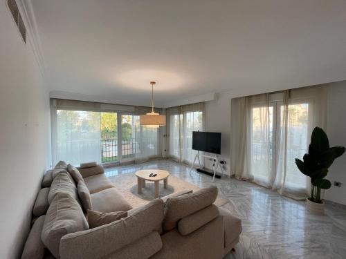 Apartamento en la Urb La Alcazaba Rio Verde