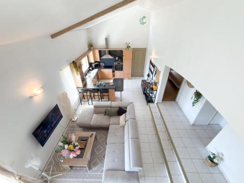 Vendégszoba, La Vigna, House with Pool & Panoramic View in Bathernay