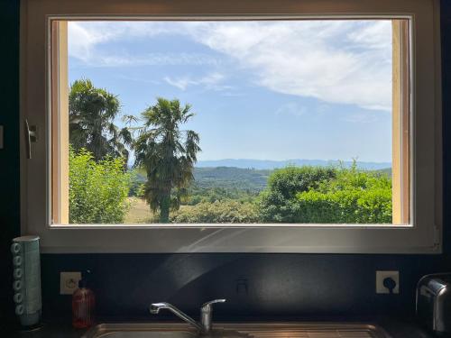 La Vigna, House with Pool & Panoramic View in Bathernay