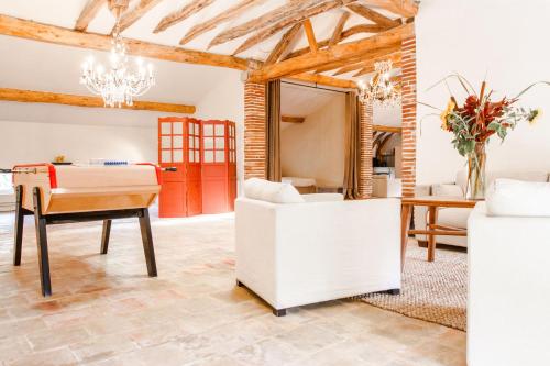Domaine De Roucayrols in ลาโวร์