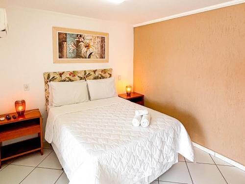 1 double bed, 1 twin bed