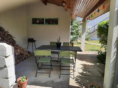 Iekārtas, Logement entier in Magnac Sur Touvre