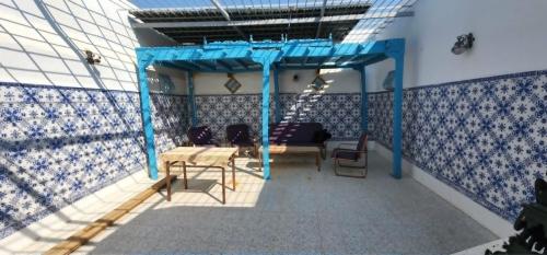 Dar EMNA in 케이루안