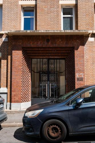 Studio Design Paris 20 min RER A in Nogent-sur-Marne