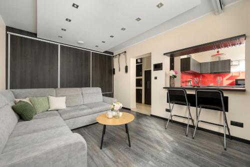 Kameralne Studio na Starym Mieście by Noclegi Renters - image 3