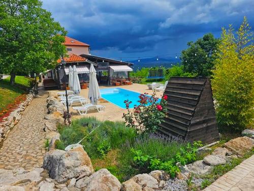 Swimming pool, Вилно селище Магура in Granitovo