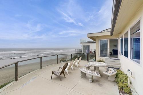 Nana's Vintage Beach House