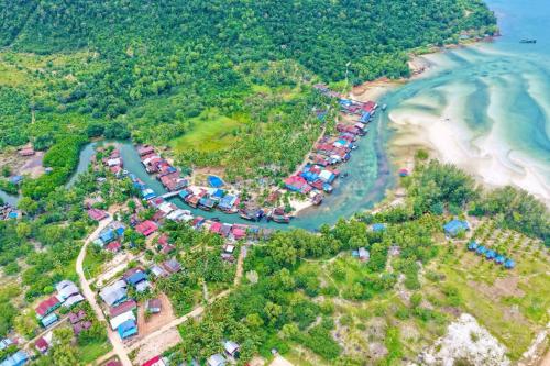 Home Escape Resort in Coconut Beach