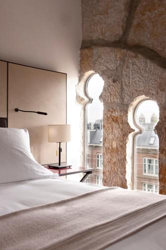 2 queen beds