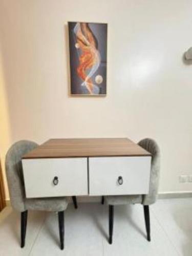 Pinecourt Luxury Studio Apartment - image 3