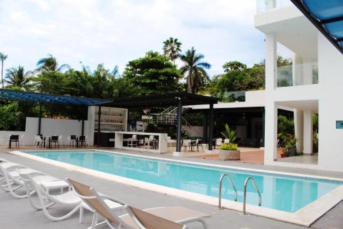 Restorāns, The Views Resort in El Zonte