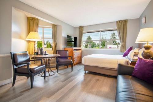 Coast Parksville Hotel in Parksville