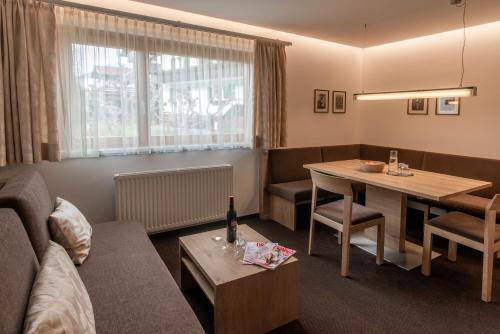 Aparthotel Tschanun Garni - image 14