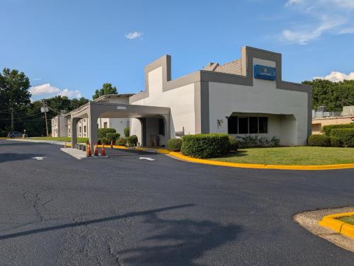 Forsythia Inn