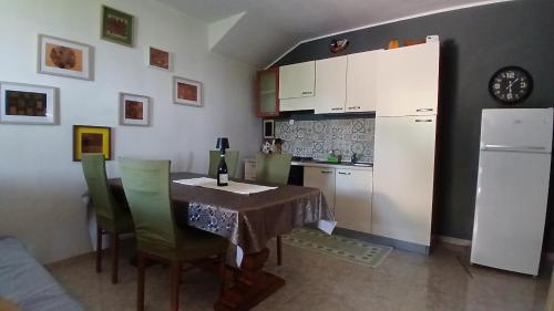 Casa vacanza il colle del vento in Calosso