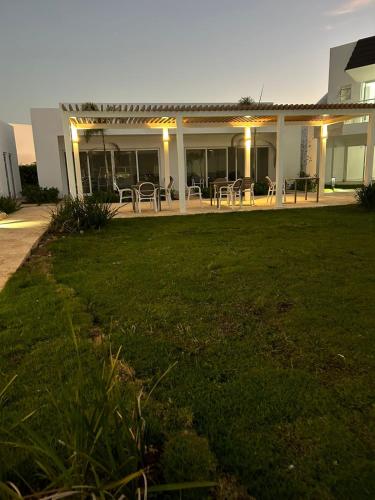 Sunny Townhouse Pool & Beach, Playa Nueva Romana in La Caña