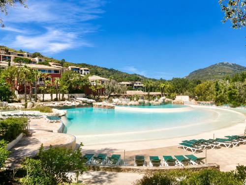 Appartement Rénové Vue Mer Climatisé Golfe de St Tropez Grimaud Les Restanques 4 personnes