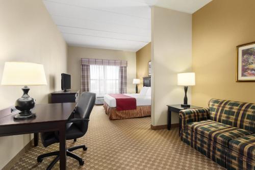 Country Inn & Suites by Radisson, Frackville (Pottsville), PA