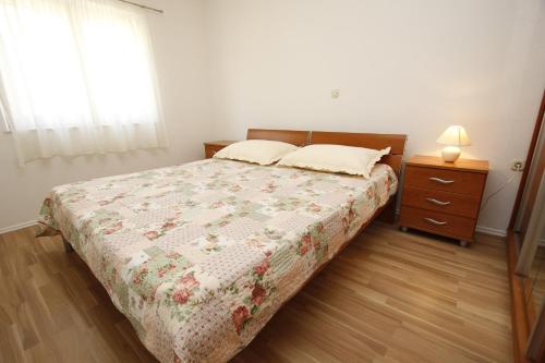 Apartment with Sea View image 2