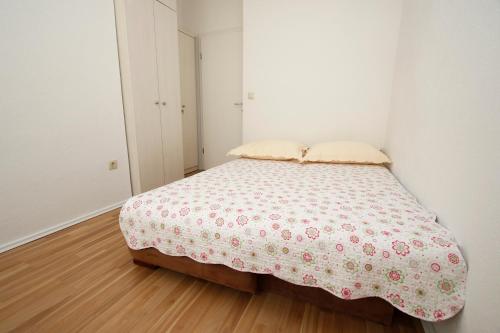 Apartment with Sea View image 4