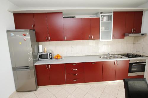 Apartment with Sea View image 9