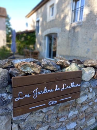 Gîte - Maison de vacances jusqu'à 6 personnes (Gite - Maison de vacances jusqu'a 6 personnes) in Chauvigny (Poitou-Charentes)