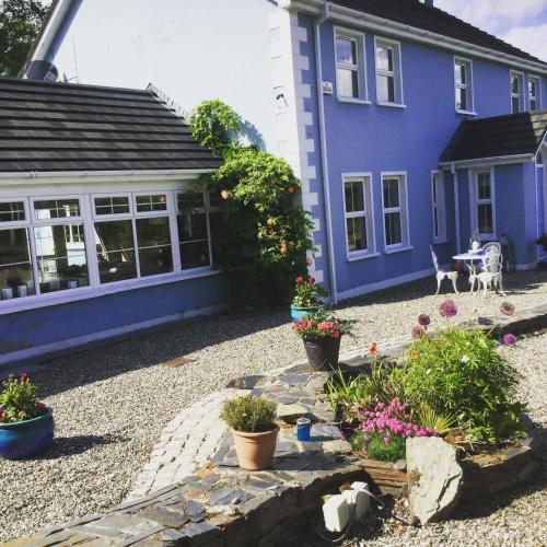 Five Oaks Bed & Breakfast with free parking, tranquil setting - Strabane Five Oaks Bed & Breakfast with free parking, tranquil setting - Strabane