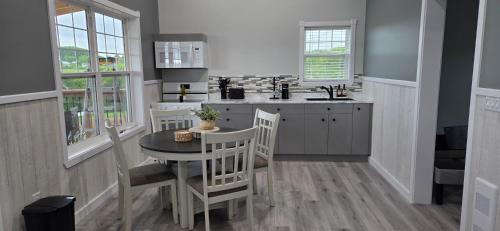 virtuve, Down East Cabins Ltd in Bayfield (NS)