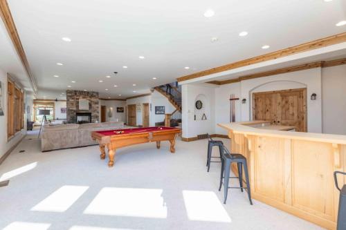 Farmington Oasis-Views Space & Comfort in Farmington (UT)